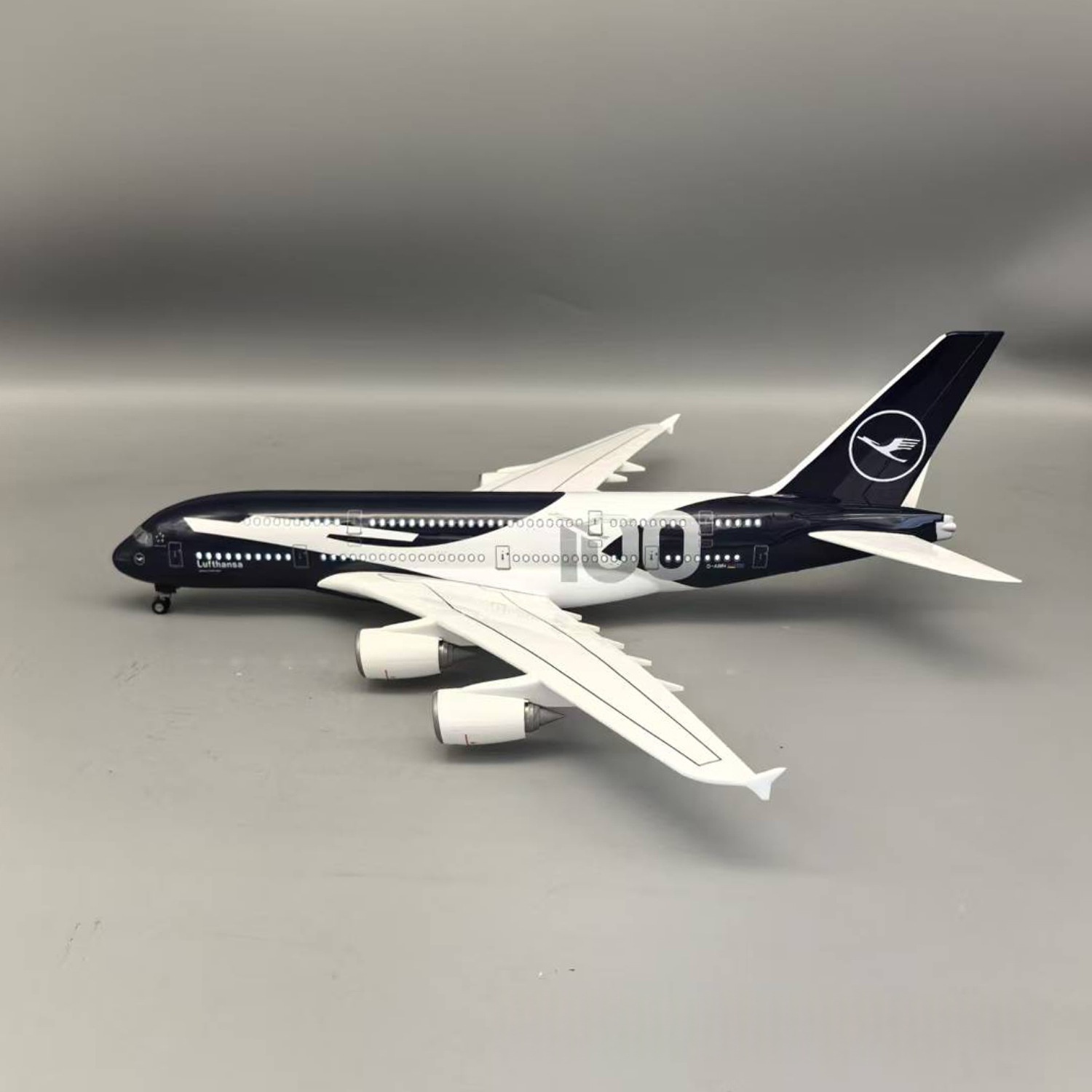 Новая коллекционная модель сам – обзор и цена Model Kit Plane