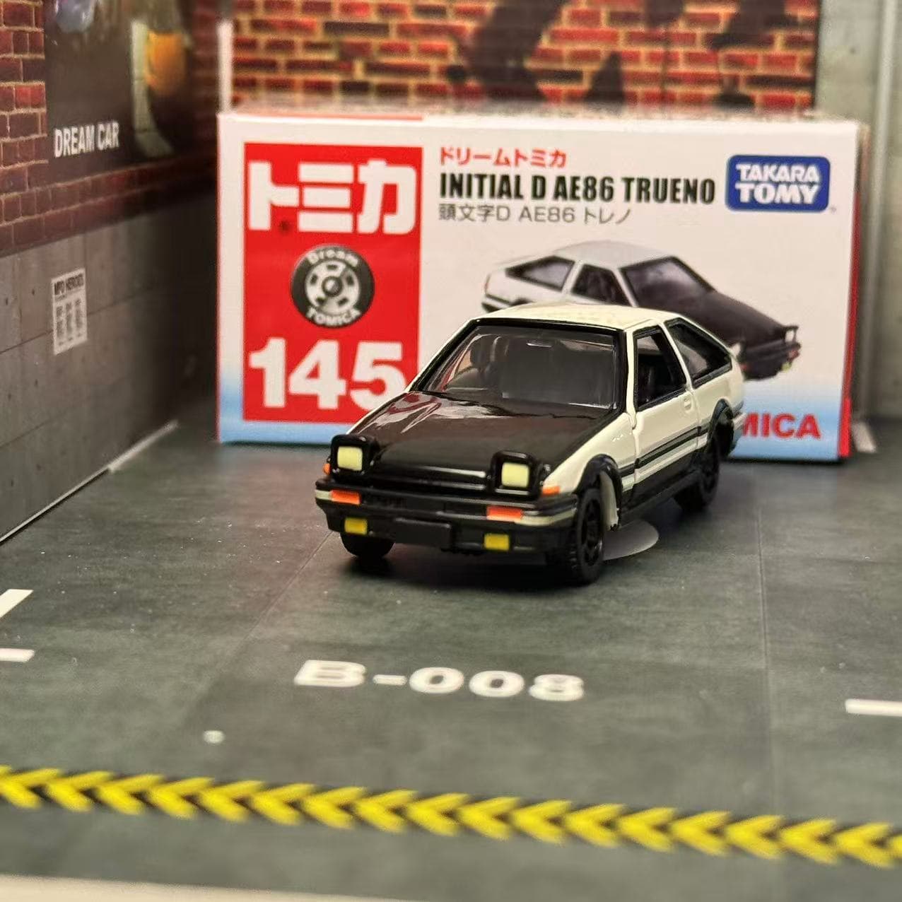 Мечта Томика НО. 145, Initial  – обзор и цена Model Kit Ae86