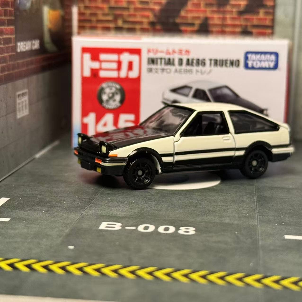 Мечта Томика НО. 145, Initial  – обзор и цена Model Kit Ae86