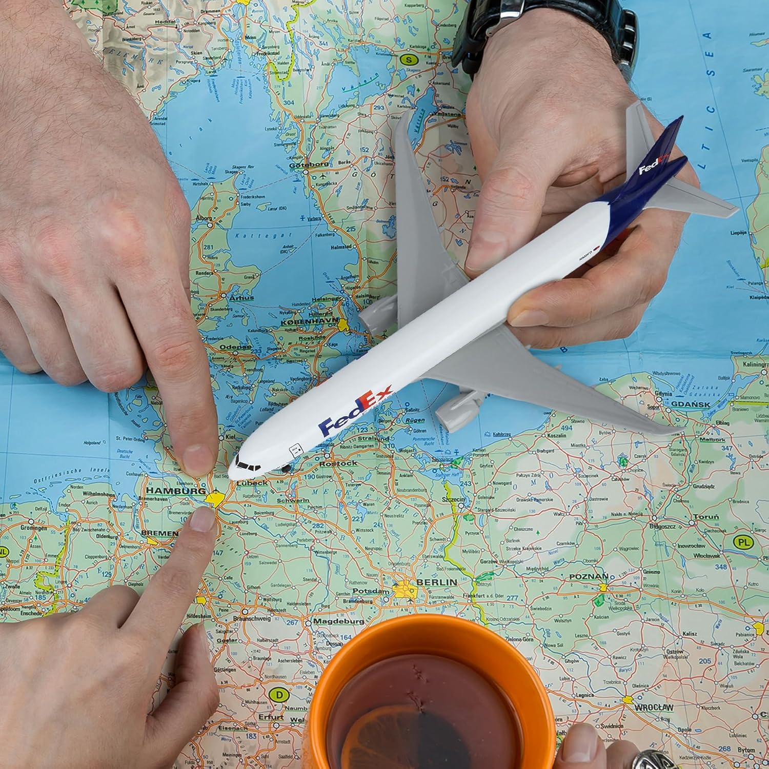 Модель самолета FedEx B777, 20 – обзор и цена Model Kit Plane