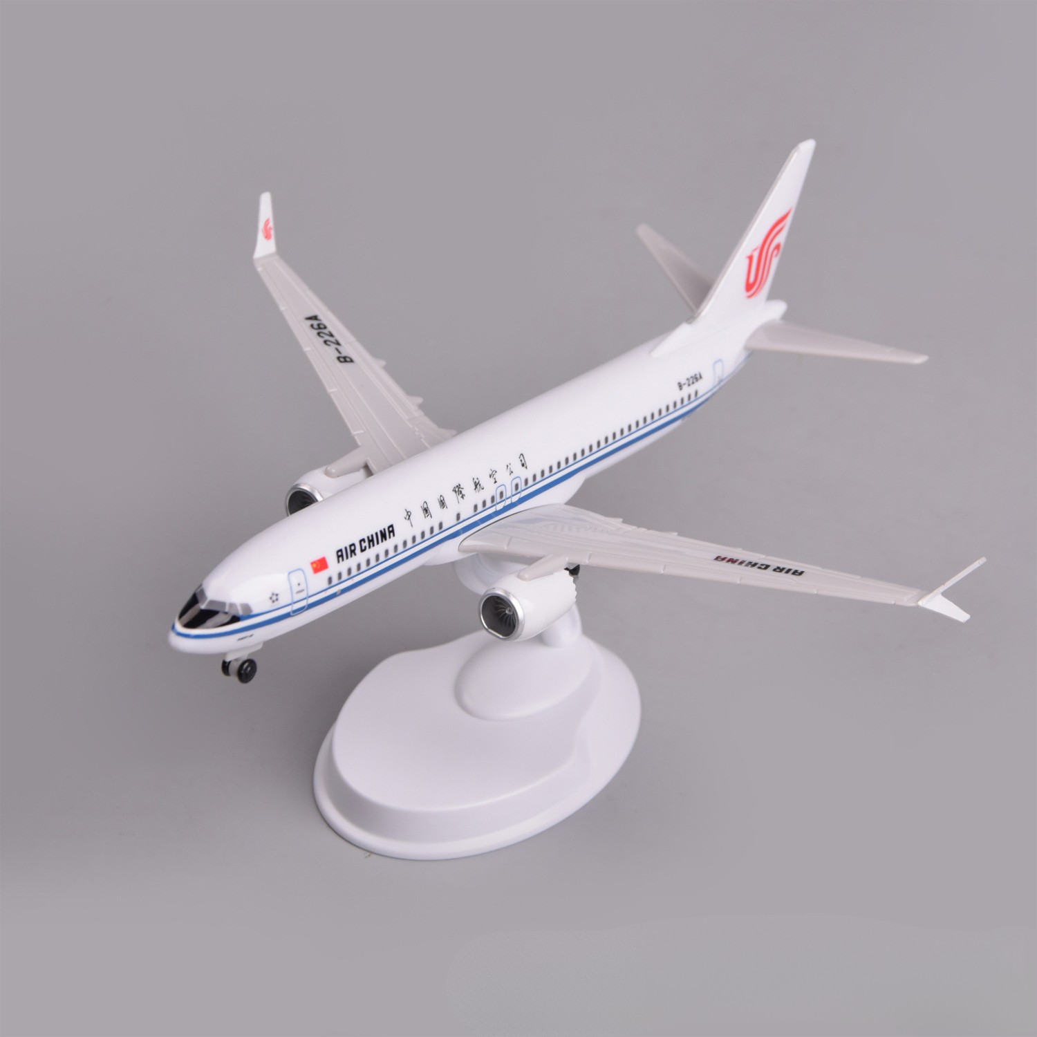 20-сантиметровая пластиковая м – обзор и цена Model Kit China