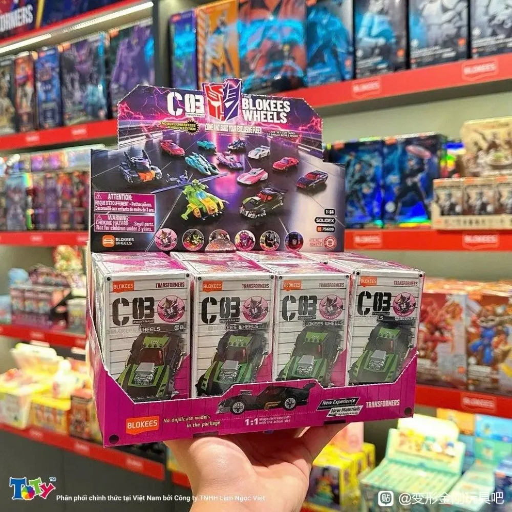 Оригинальный конструктор Bloke – обзор и цена Model Kit Transformers Blokees