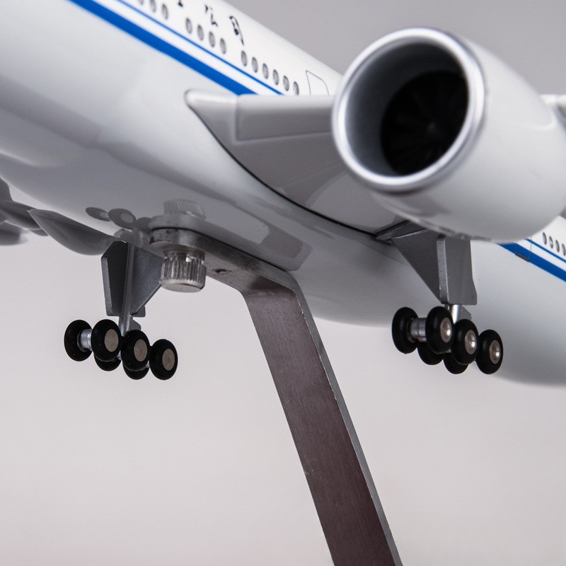 Масштабная модель самолета Air – обзор и цена Model Kit China