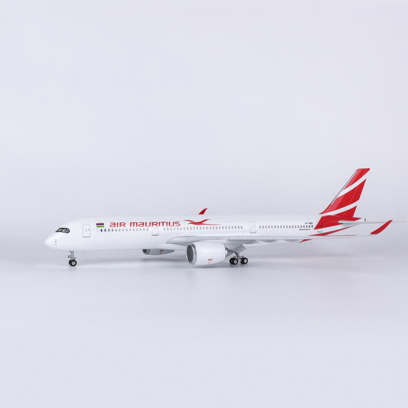 Модель самолета Airbus A350 (М – обзор и цена Model Kit Plane