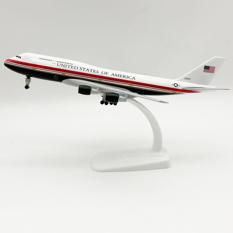 Новая 20-сантиметровая модель  – обзор и цена Model Kit Plane